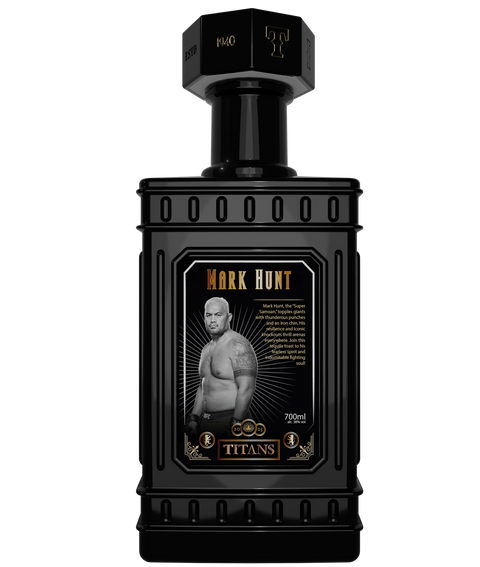 Titans Tequila Mark Hunt Edition Añejo 700 ML